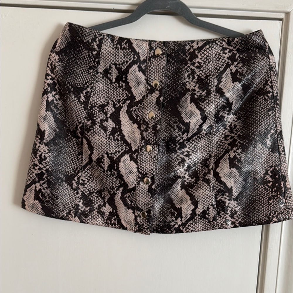 Urban Outfitters Black and Gray Mini Skirt Night Out